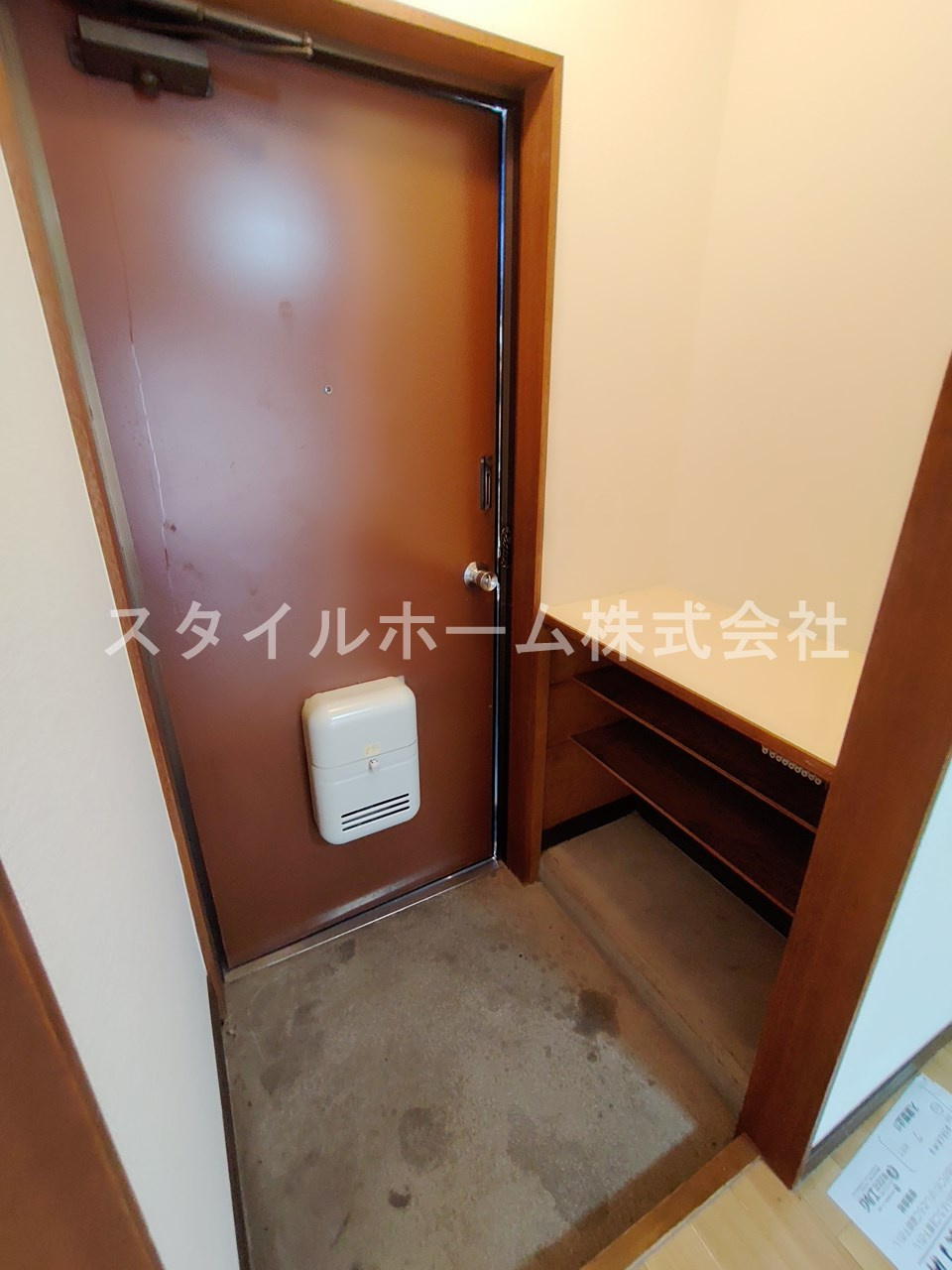 シティハイツ山本Ｂ棟の玄関
