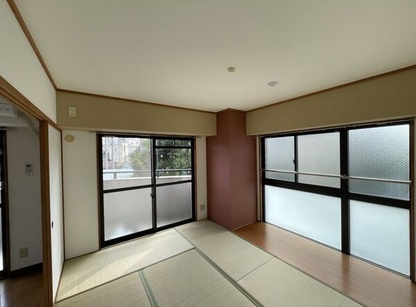 ヴィアーレマルフク南館の和室