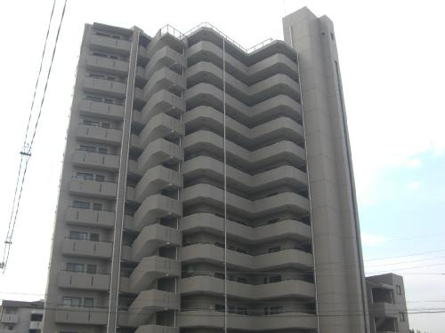 ヴィアーレマルフク南館の外観