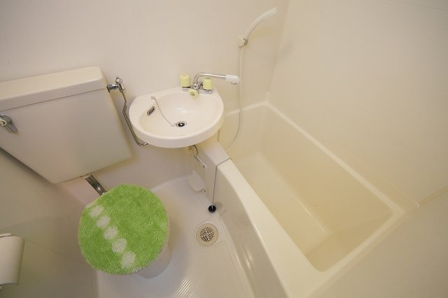 クレイン山里の浴室|201号室