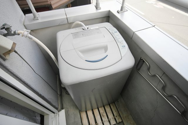 クレイン山里の設備|洗濯機(室外)