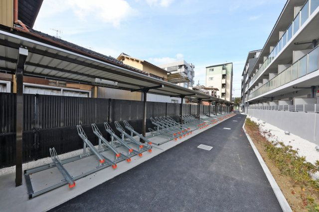 学生会館 BlanCanvas北山大宮の駐車場