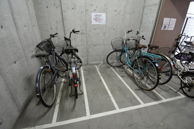ロイヤルキャッスルの駐車場