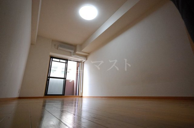 ロイヤルキャッスルの居間・リビング