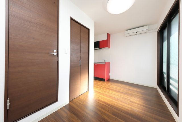 GRAND　FIRSTの居間・リビング|401号室