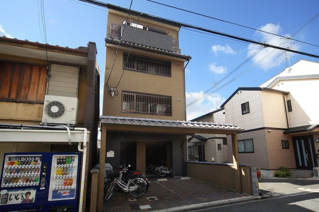 フラッティ廬山寺千本の外観