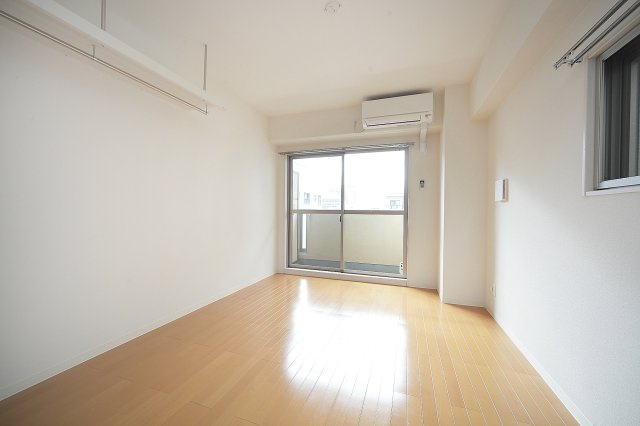 ルミネス姉西洞院の居間・リビング|505号室