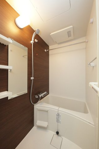 学生会館　UniE'meal京都高野の浴室