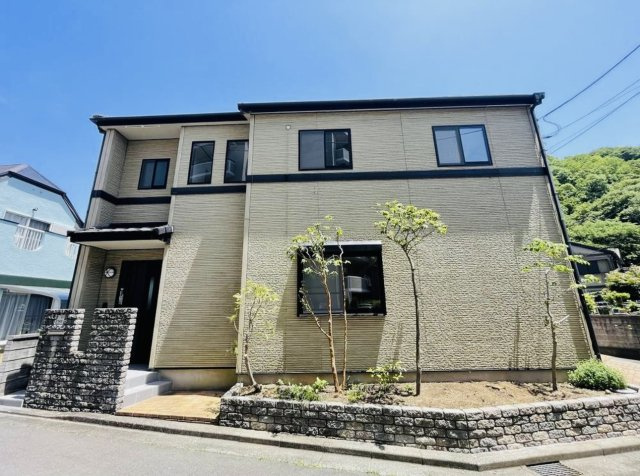 秦野市曽屋　大型リフォーム住宅の外観