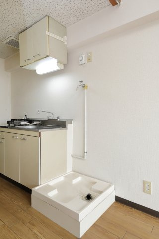 モンテベルデエイトの設備|303号室　室内洗濯機置場