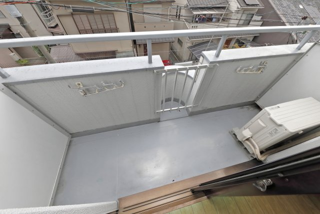 モンテベルデエイトのバルコニー|303号室