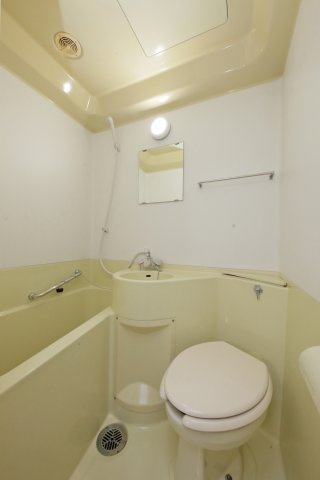 スカイセブン田中の浴室