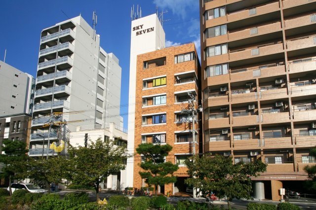 スカイセブン田中の外観
