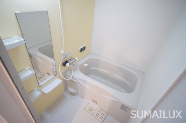 熊本市西区二本木３丁目の賃貸マンションの浴室
