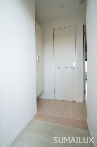 熊本市西区二本木３丁目の賃貸マンションの玄関
