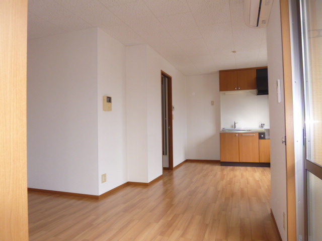 ヴィラ鴻の居間・リビング