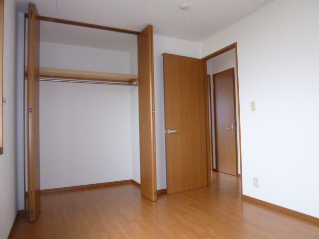 ヴィラ鴻の洋室