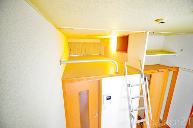 レオパレスサンモール　Ⅰのその他|ロフト付き。同タイプの物件写真となります。