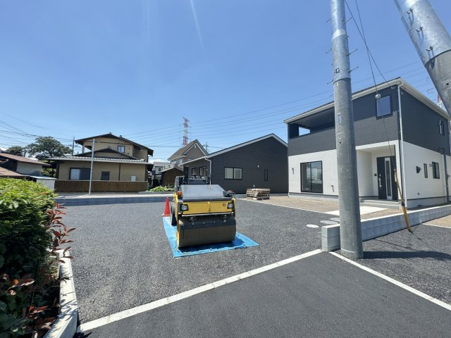 新築　高崎市箕郷町下芝第5　クレイドルガーデン　3号棟の駐車場|現地写真　駐車スペースは2台分可能です！
