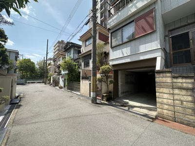 【前面道路含む現地写真】 | 枚方市出口３丁目 中古戸建