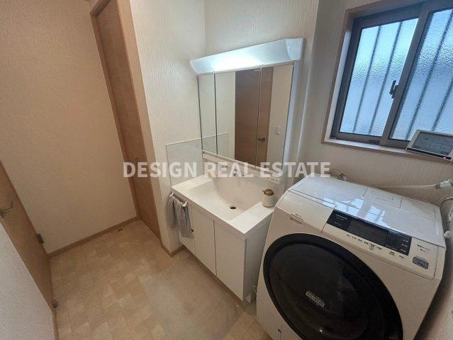 【独立洗面台】 | 行田市藤原町2丁目　中古住宅   | 現地(2024年6月撮影)