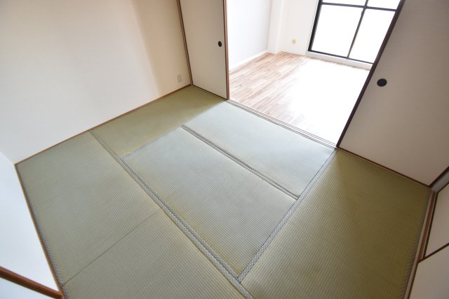 エスポワール南清水の和室