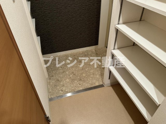 ディア甲子園口の玄関