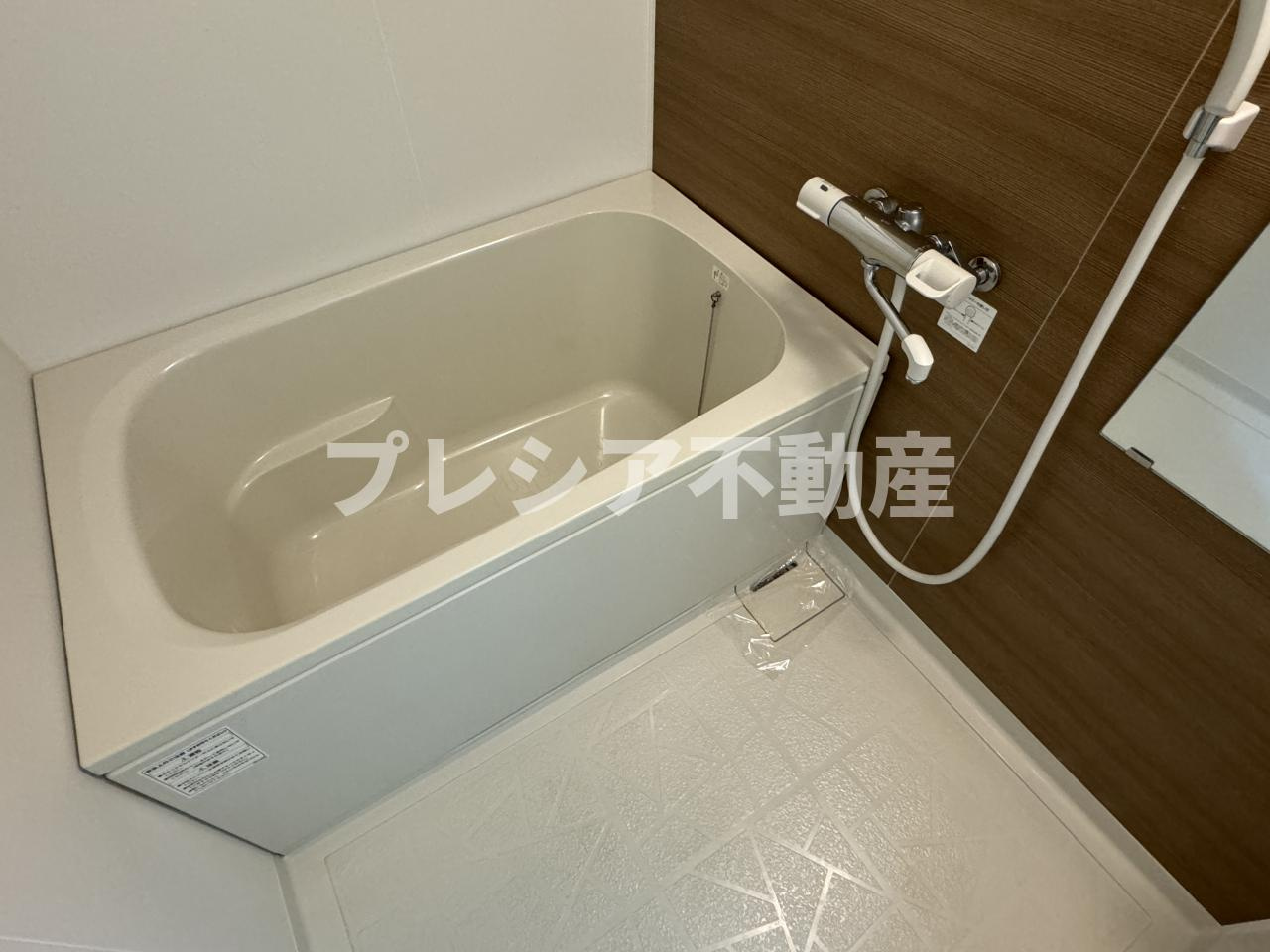 ディア甲子園口の浴室