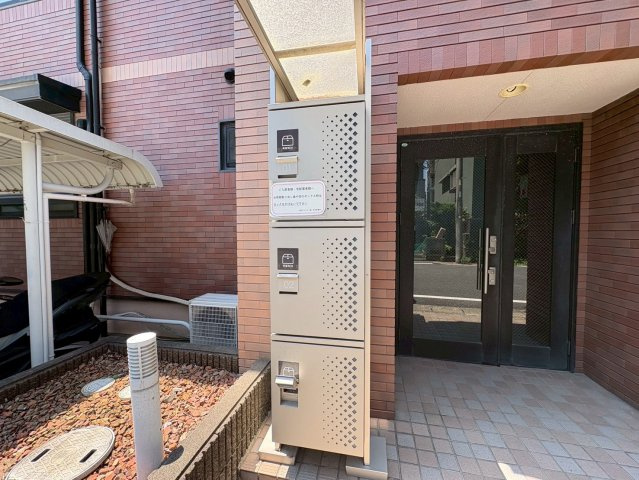 シーガルパーク弐番館のエントランス