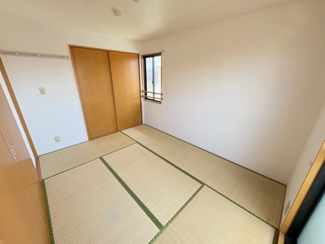 シーガルパーク弐番館の和室