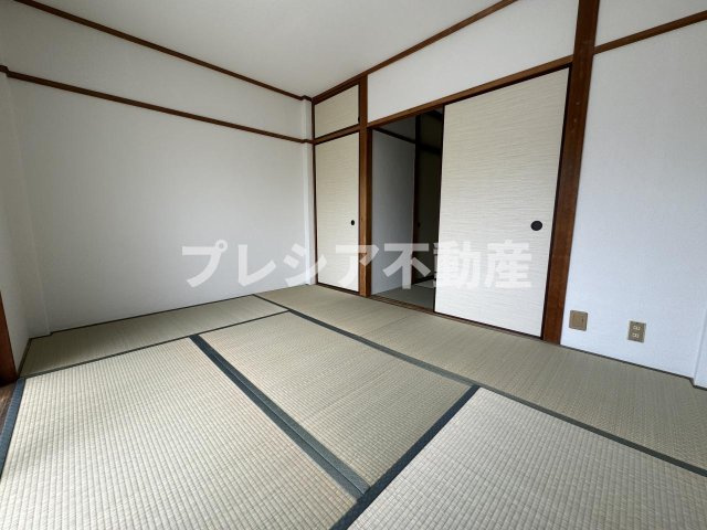 三宝マンションの和室