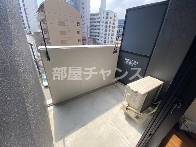 ArtizA千代田のバルコニー