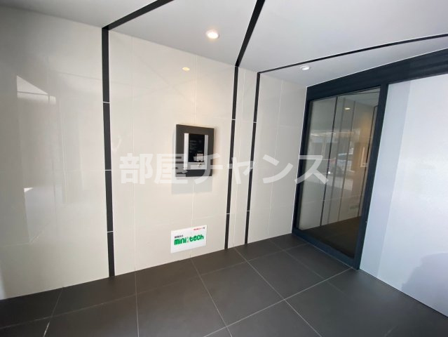 ArtizA千代田のエントランス