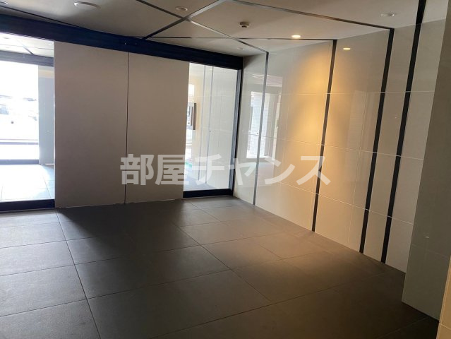 ArtizA千代田のロビー