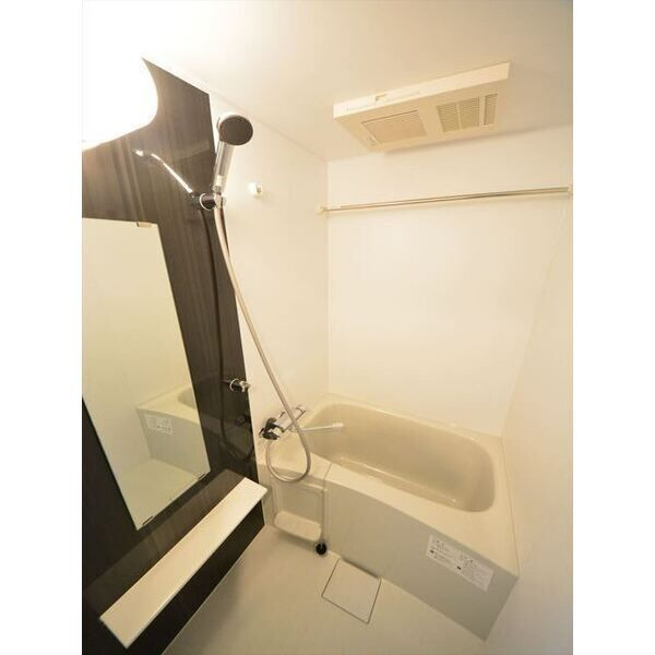 エスリード新栄テセラの浴室