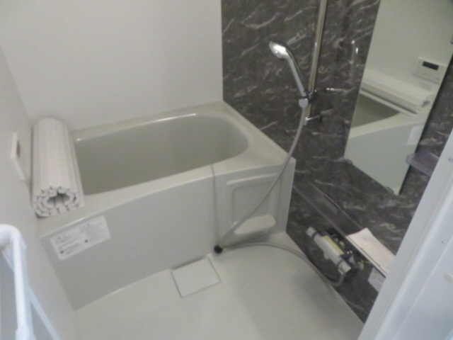 ファルコ土山の浴室