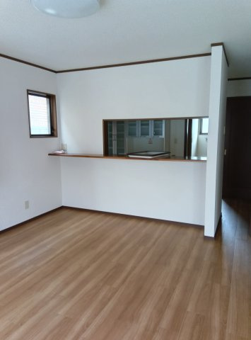 小山市神鳥谷４丁目の居間・リビング