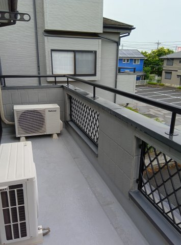 小山市神鳥谷４丁目のバルコニー