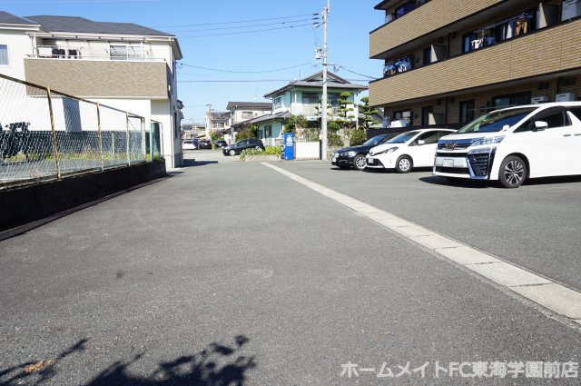 熊本市東区小峯２丁目のアパートの駐車場