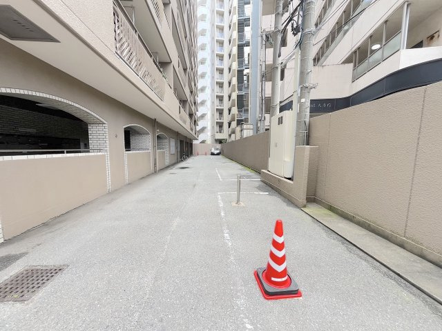 エバーライフすの子小前の駐車場