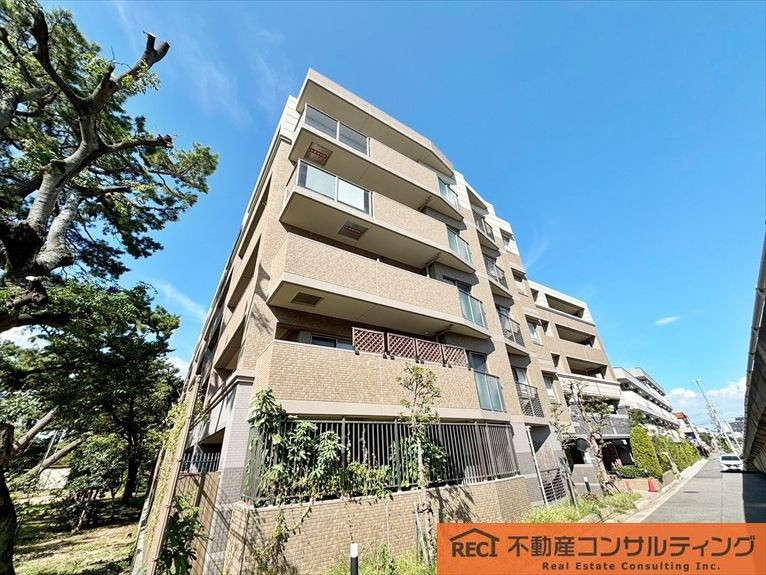 ネバーランド香櫨園夙川パークサイドの外観