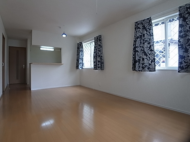 神戸市兵庫区矢部町の一戸建ての居間・リビング|リビング