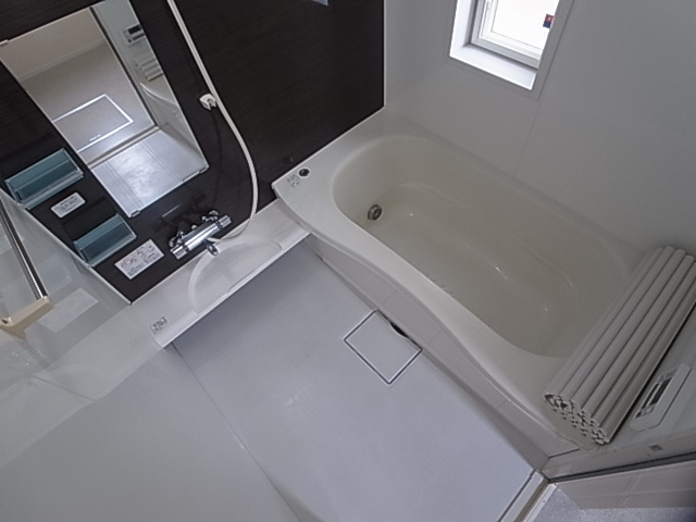 神戸市兵庫区矢部町の一戸建ての浴室|追い焚き機能付き