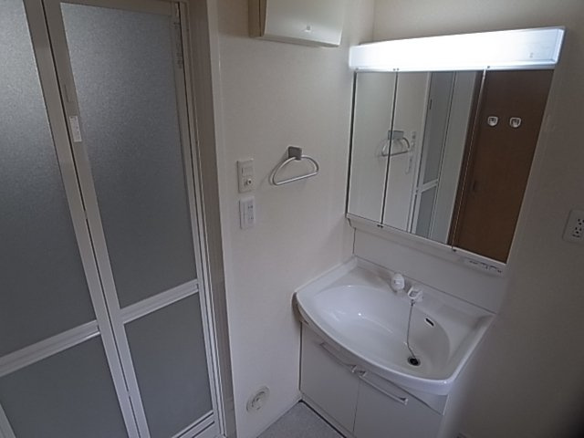 神戸市兵庫区矢部町の一戸建ての洗面所|シャンプードレッサー