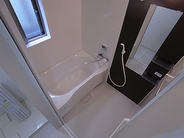 神戸市須磨区離宮前町２丁目のアパートの浴室|浴室