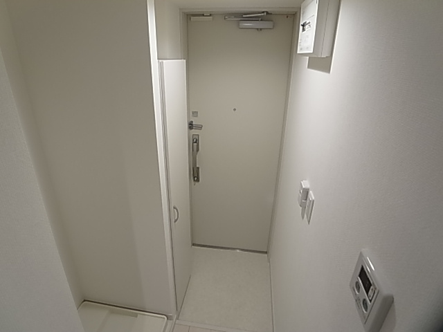 神戸市兵庫区矢部町の賃貸マンションの玄関|シューズボックス付き