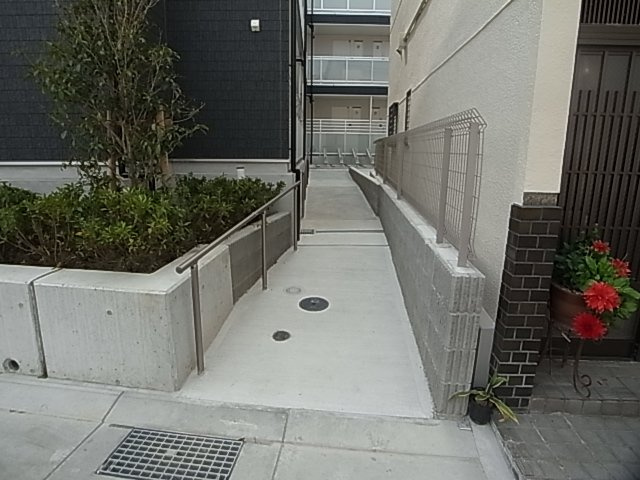 神戸市兵庫区矢部町の賃貸マンションのエントランス