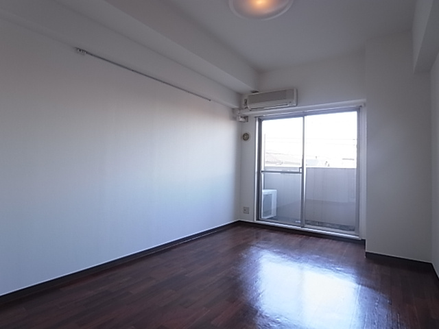 神戸市須磨区桜木町２丁目の賃貸マンションの居間・リビング|リビング