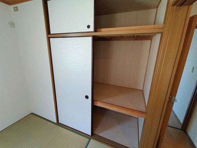 ベルンハイムの収納|押し入れ