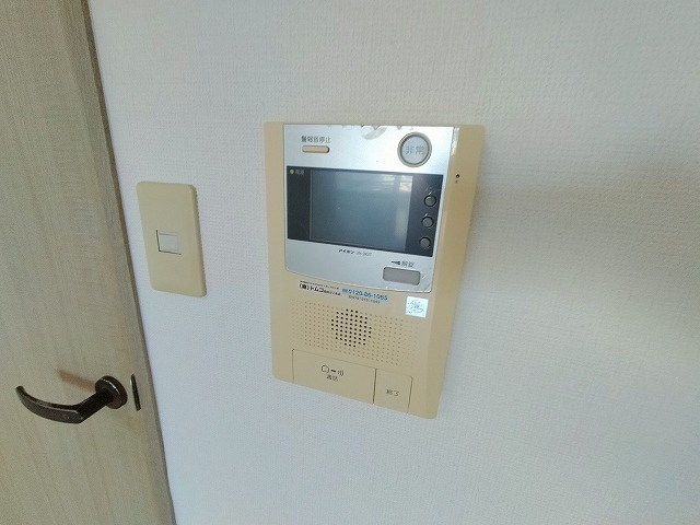 神戸市兵庫区上沢通７丁目の賃貸マンションのセキュリティ|TV付インターフォン